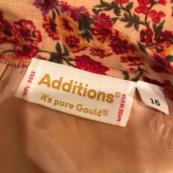 🍂 Additions | Peach Colored Floral Midi Skirt - Picture 3 of 4